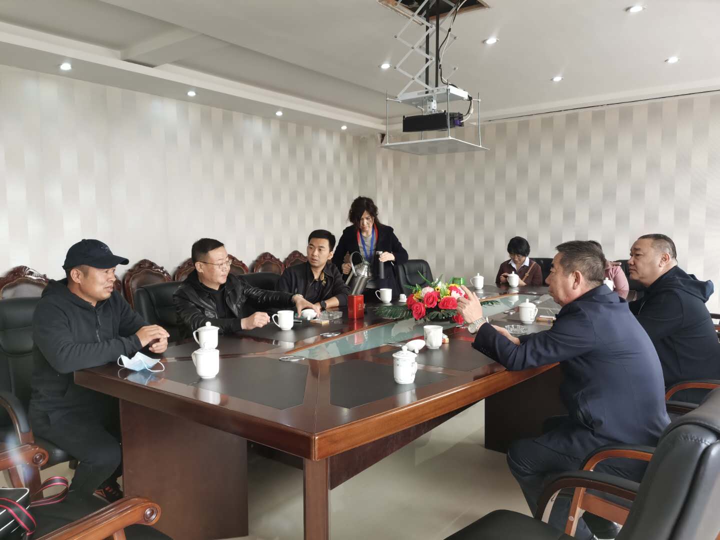 周勇會長在恒瑞投資控股集團調(diào)研學習