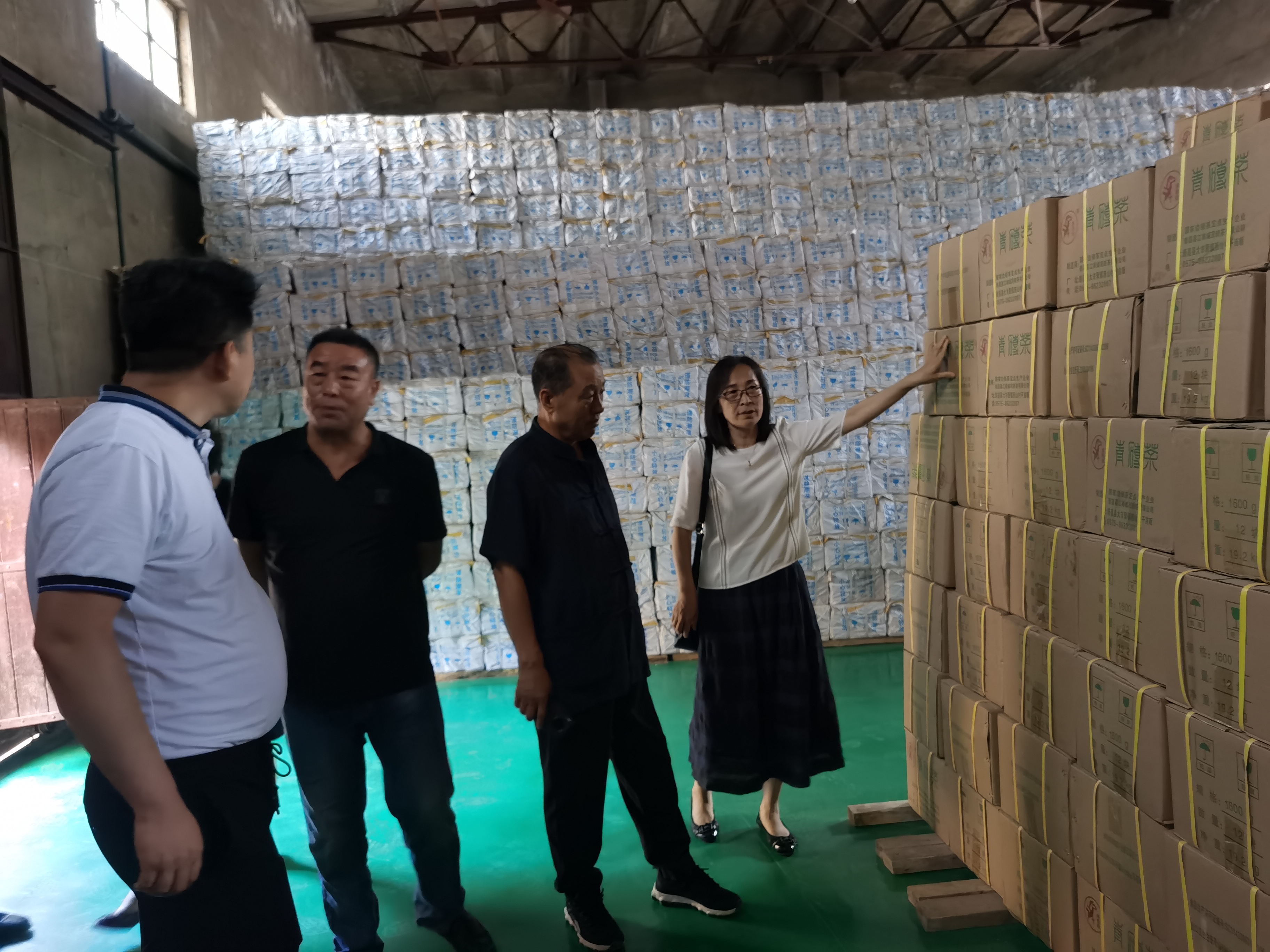 林永亮執(zhí)行會(huì)長(zhǎng)到呼市部分會(huì)員單位走訪調(diào)研